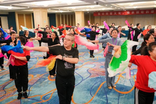 2025年湖北省健身舞教练员、裁判员暨社会体育指导员等级培训结业(图7)