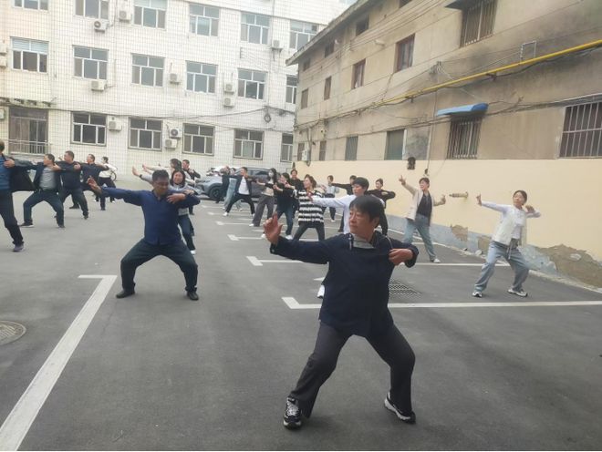 绛县教育体育局举办八段锦培训活动(图3)